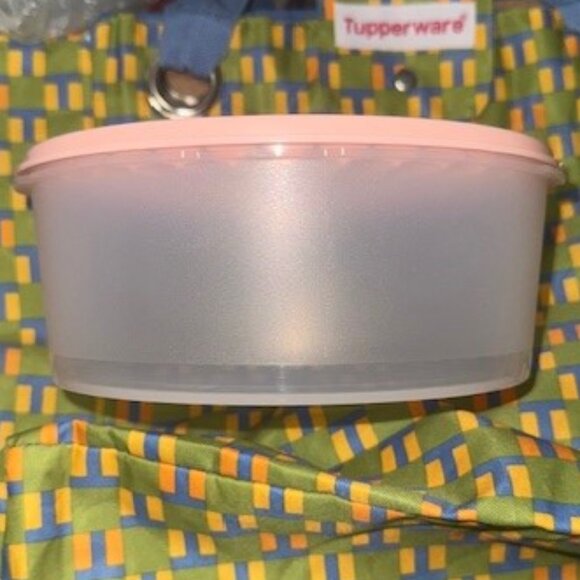 Tupperware Servalier Stacking Canister - Picture 2 of 3